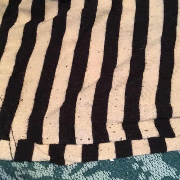 Set of 2 Extra Small Irma’s by Lularoe - Picture 4 of 8